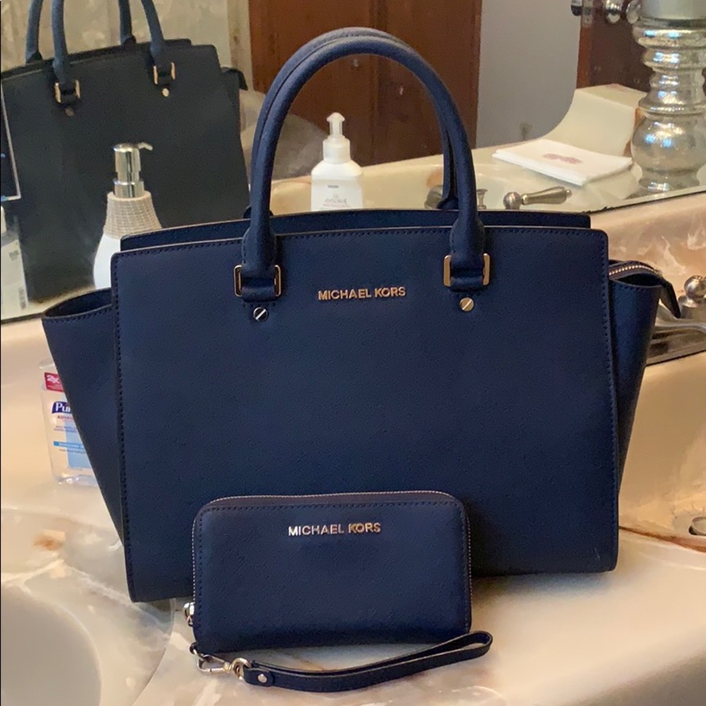 Michael Kors handbag & wallet